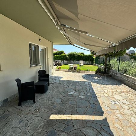 L'11 Affittacamere Borghetto Santo Spirito Exterior photo